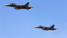 Naikintuvai bombone&scaron;iai  F/A-18