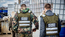 Tarnybos patikrinusios angarą aptiko daugybę tonų neai&scaron;kios medžiagos