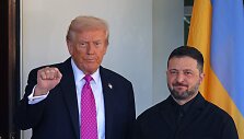 Donaldas Trumpas ir  Volodymyras Zelenskis  / TOM BRENNER / AFP