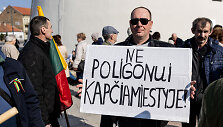 Sąjūdžio &bdquo;Už Lietuvos mi&scaron;kus&ldquo; mitingas prie&scaron; Kapčiamiesčio poligoną