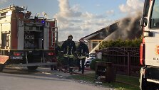 Slengiuose, Klaipėdos rajone, sekmadienio vakarą užsidegė gyvenamasis namas.