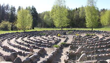 Energetinių labirintų ir geometrinių figūrų parkas