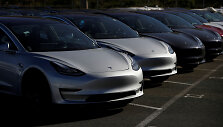 &bdquo;Tesla Model 3&ldquo;