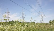 Auk&scaron;tos įtampos elektros linijos