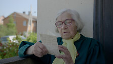 Kadras i&scaron; filmo  &bdquo;100 metų kartu&ldquo;