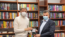 Į auk&scaron;tojo mokslo progresą investuojančiai &bdquo;Alma littera&ldquo; &ndash; Vilniaus mecenato ženklas