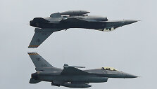 Naikintuvai F-16C 