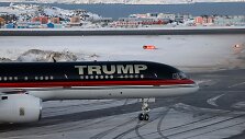 Donaldo Trumpo lėktuvas Grenlandijoje