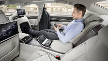 Naujasis &bdquo;Audi A8L&ldquo;
