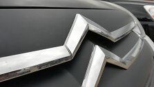 Automobilių prekybos aik&scaron;telė &Scaron;iauliuose