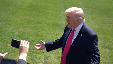 Donaldas Trumpas / Li Rui / ZUMAPRESS.com