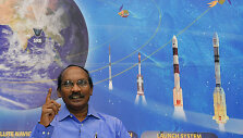 Indijos kosmoso mokslininkas Kailasavadivoo Sivanas pristatinėja &bdquo;Chandrayaan 2&ldquo; misiją į Mėnulį