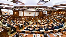 Moldovos parlamentas / Vadim Denisov / ZUMAPRESS.com