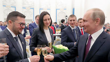V.Putinas susitinka su Rusijos jaunaisiais mokslininkais
