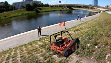 Sostinėje vakarinio aplinkkelio ir Neries krantinės &scaron;laitus &scaron;ienauja robotas
