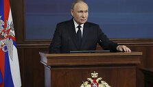 Mikhail Klimentyev / AP