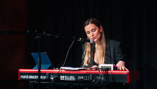 Jurga &Scaron;eduikytė koncerte Palangoje