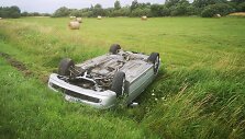 &Scaron;ilutės rajone ties &Scaron;ilininkais nuo kelio nuvažiavo ir vertėsi BMW automoblis.