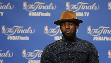 LeBronas Jamesas