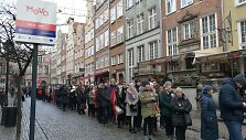Prie &Scaron;v.Mergelės Marijos bazilikos nutįso eilės