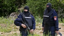 Zvorniko miesto policijos nuovadoje siautėjo ginkluotas vyras