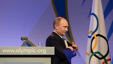 Vladimiro Putino režimo agresija Ukrainoje užtraukė sankcijų sporte debesį ant Rusijos