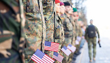 Pratybose žuvusių Jungtinių Amerikos Valstijų karių pagerbimo ir i&scaron;lydėjimo ceremonija Vilniuje