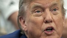 D. Trumpas / Ken Cedeno - Pool via CNP / ZUMAPRESS.com