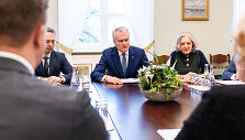 Gitanas Nausėda, Asta Skaisgirytė