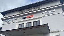   Penktadienį Plungėje po rekonstrukcijos oficialiai atidaryta moderni geležinkelio ir autobusų stotis