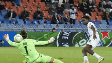 Vilniaus &bdquo;Žalgiris&ldquo; sužaidė 2:2 &Scaron;veicarijoje su &bdquo;Basel&ldquo;. Mathias Oyewusi pelnė abu įvarčius Vilniaus komandai.