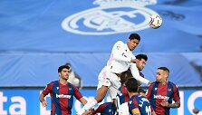 Raphaelis Varane'as