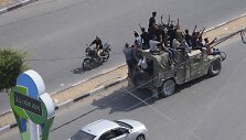 &bdquo;Hamas&ldquo; kovotojai Gazos Ruože perėmė Izraelio kariuomenės transporto priemonę