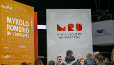 Auk&scaron;tųjų mokyklų mugė
