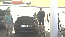 Užfiksuoti įtariamieji ir jų automobilis