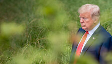 Donaldas Trumpas grasina i&scaron;vesti JAV i&scaron; NATO?