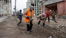 Ukrainiečiai grįžta į rusų karių suniokotas vietoves