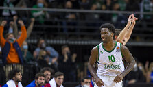 Nigel Hayes