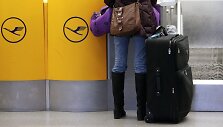 &bdquo;Lufthansa&ldquo; dėl streiko at&scaron;aukė tūkstančius skrydžių.