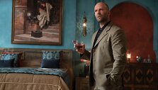 Jasonas Stathamas filme &bdquo;Operacija Fortūna: apgaulės menas&ldquo;