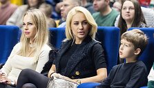 Oksana Pikul su sūnumi Dominyku