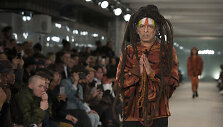 &bdquo;Maharishi&ldquo; 2016 m. rudens-žiemos kolekcijos modelis