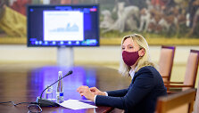 Prezidento susitikimas su Sveikatos ekspertų tarybos nariais, sveikatos apsaugos viceministre Kristina Garuoliene ir Seimo nare Ingrida &Scaron;imonyte