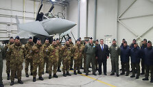 Užsienio reikalų ministras Linas Linkevičius apsilankė Lietuvos kariuomenės Karinių oro pajėgų Aviacijos bazėje