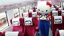 Taivane pradėjo kursuoti &bdquo;Hello Kitty&ldquo; simbolika puo&scaron;tas traukinys