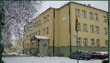 Ei&scaron;i&scaron;kių gimnazija