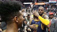 LeBronas Jamesas ir Kyrie Irvingas