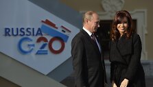Rusijos prezidentas Vladimiras Putinas ir Argentinos vadovė Cristina Kirchner.