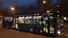 Klaipėdos autobusai pasipuo&scaron;ė Kalėdoms