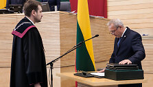 Prisiekė naujas Seimo narys &bdquo;valstietis&ldquo; Antanas Baura